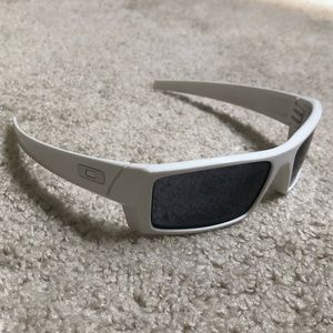 Oakley Gas Can S